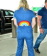 Kesha-in-Denim-Jumpsuit-at-LAX-Airport-03-620x929.jpg