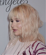 kesha-humane-society-of-the-united-states-to-the-rescue-gala-in-hollywood-5-7-2016-14.jpg
