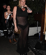 Kesha---Attends-the-Vanity-Fair-party-at-Chateau-Marmont-in-Los-Angeles-01.jpg