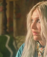 y2mate_com_-_Kesha__Learn_To_Let_Go_Official_Video_1080p_032.jpg