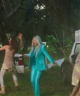 y2mate_com_-_Kesha__Learn_To_Let_Go_Official_Video_1080p_136.jpg
